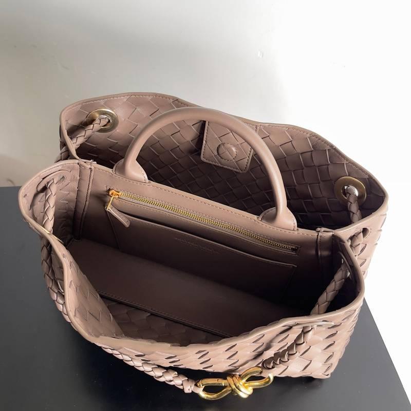Bottega Veneta Bottega Veneta Andiamo East/West Small Tote Bag - Banlieue91