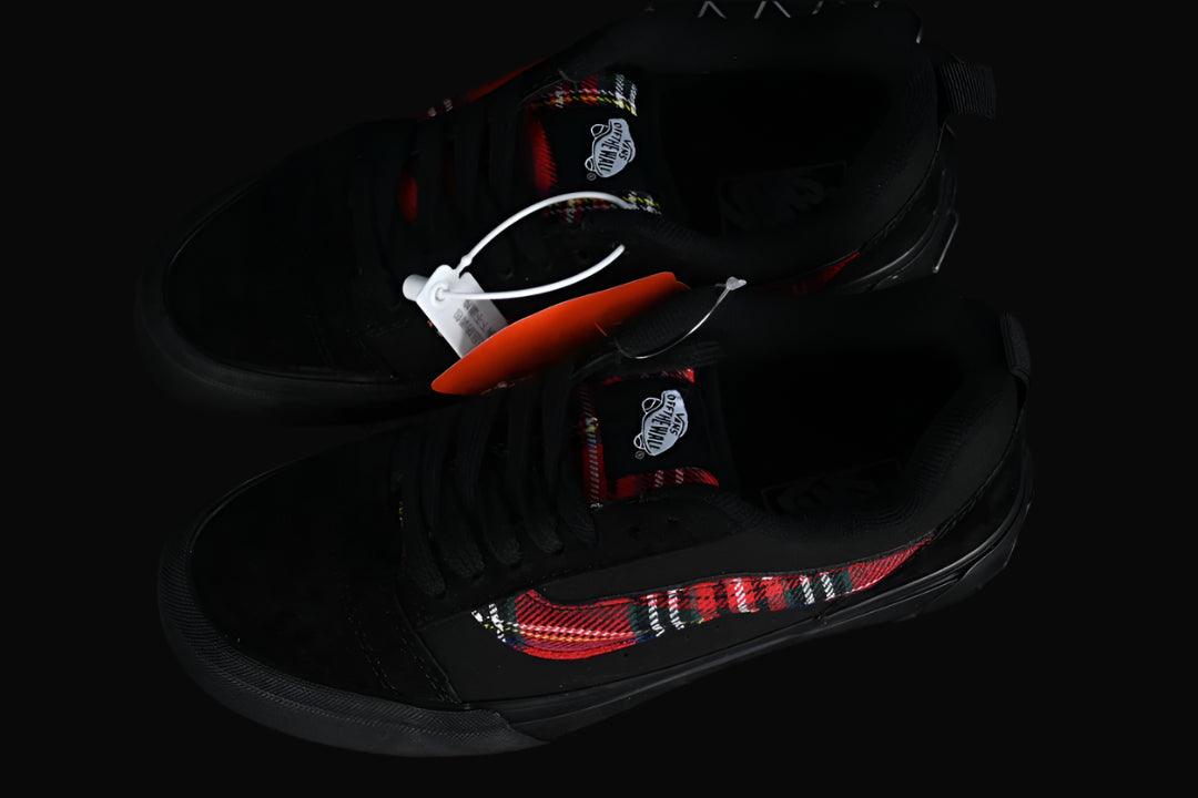 Vans Classics Knu Skool 'Black/Red' - Banlieue91