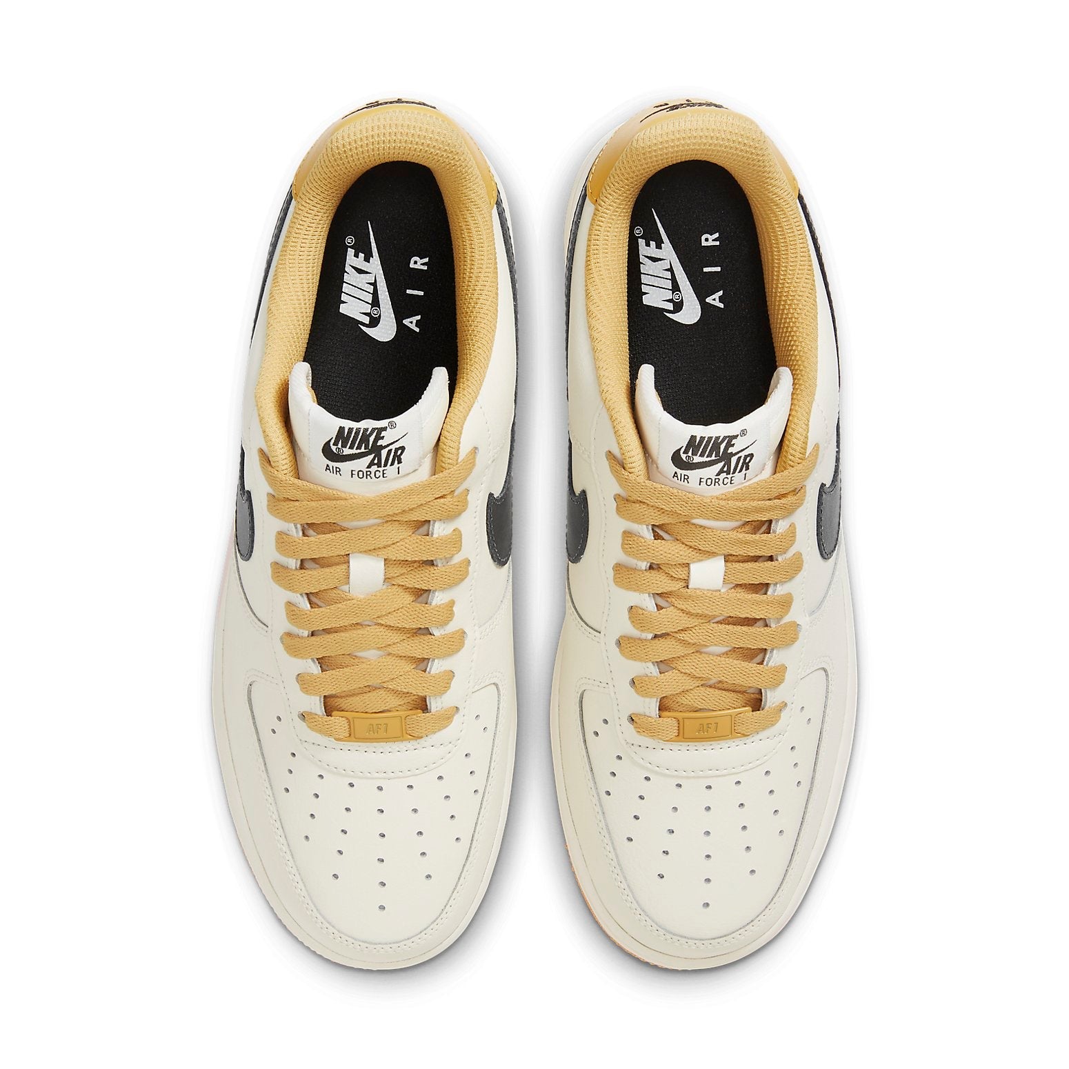 Top-down view of the Air Force 1 '07 LV8 'Sail Tan Black' featuring the unique lace and tongue design.
