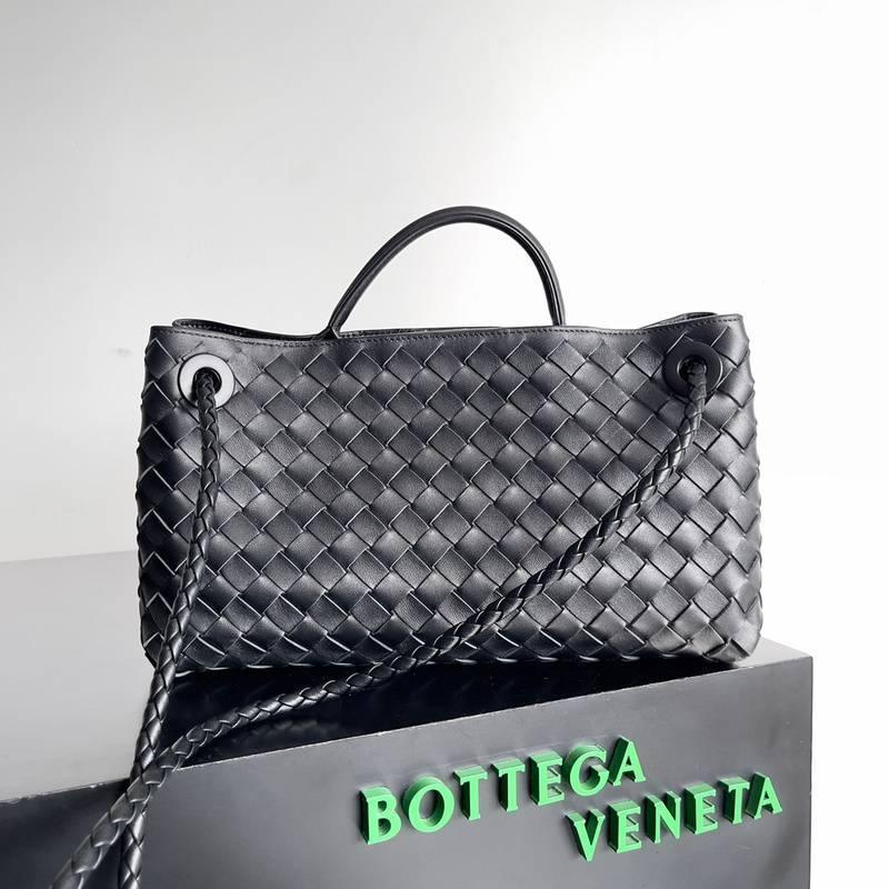 Bottega Veneta Bottega Veneta Andiamo East/West Small Tote Bag - Banlieue91