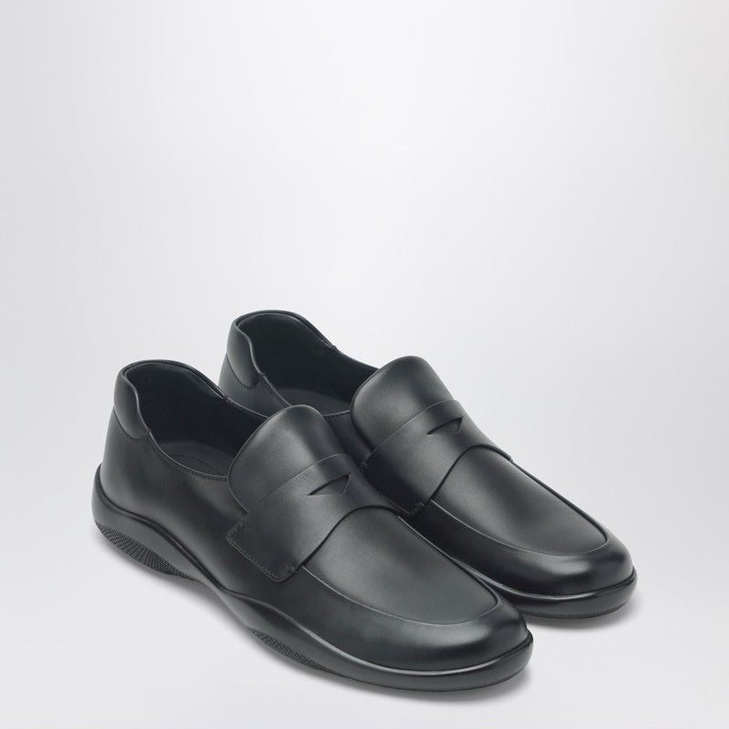 PRADA Classic Leather Toblach Loafers for Men - Banlieue91 -