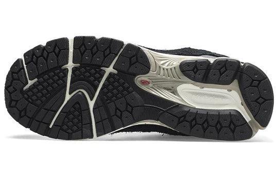 New Balance 2002R Protection Pack Black - Banlieue91