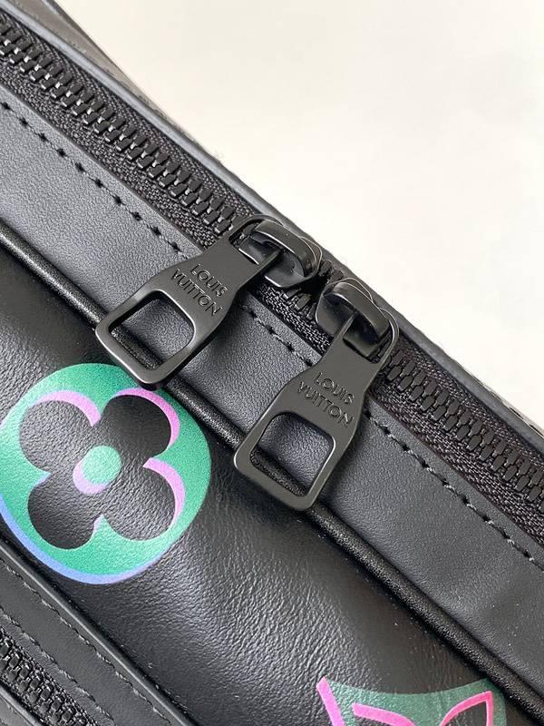 Louis Vuitton Comet Messenger Bag Spotlight Monogram Giant Leather PM - Banlieue91