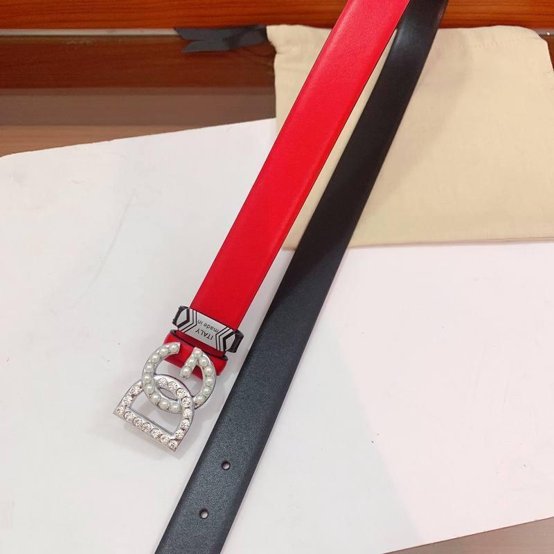 Dolce Gabbana Calfskin belt with bejeweled DG logo 'Red' - Banlieue91