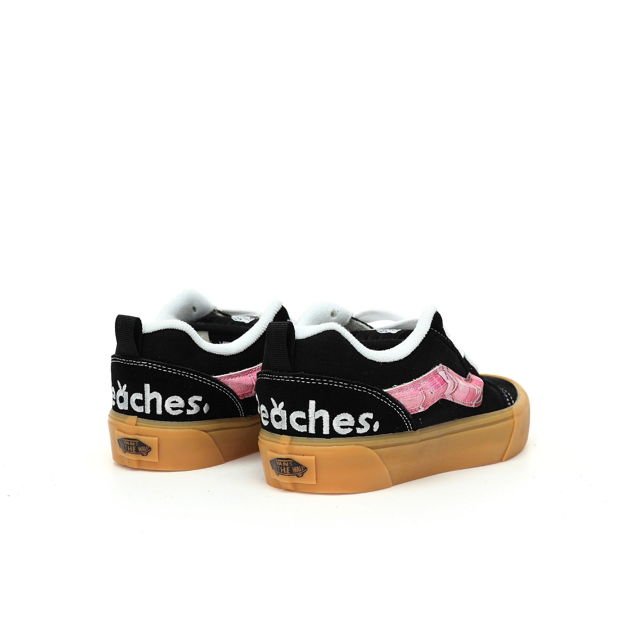 Peaches x Vans Vault Knu-Skool VR3 LX"Black Pink/Gum" - Banlieue91