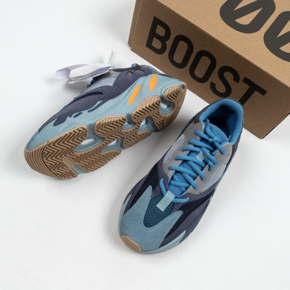 Adidas Yeezy Boost 700 'Carbon Blue' - Banlieue91