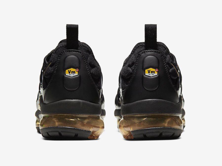 Nike Air VaporMax Plus 'Black Metallic Gold' - Banlieue91