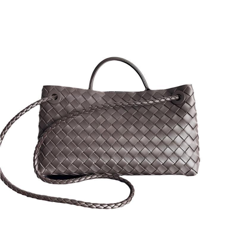 Bottega Veneta Bottega Veneta Andiamo East/West Small Tote Bag - Banlieue91