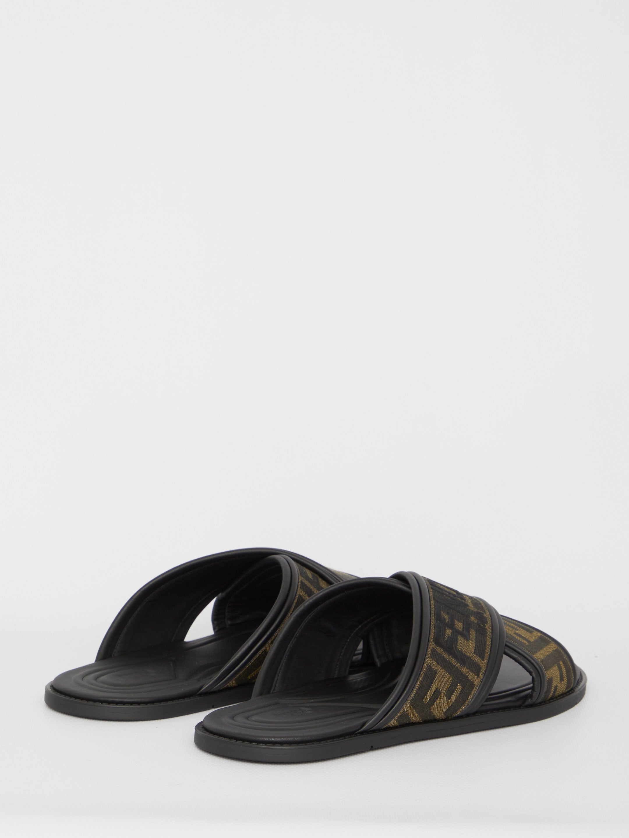FENDI Embroidered Canvas Fussbett Slippers for Men - Banlieue91 -