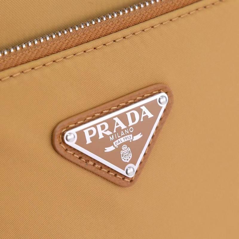 PRADA Re-Nylon and Saffiano leather duffle bag - Banlieue91