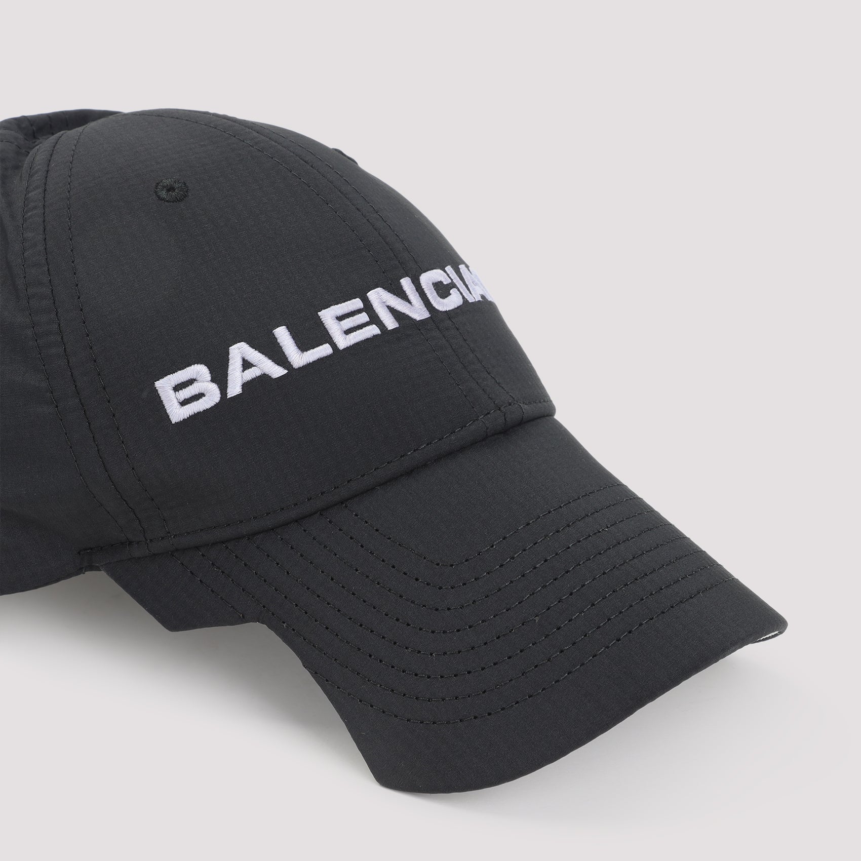 BALENCIAGA Logo Cap - Banlieue91 -