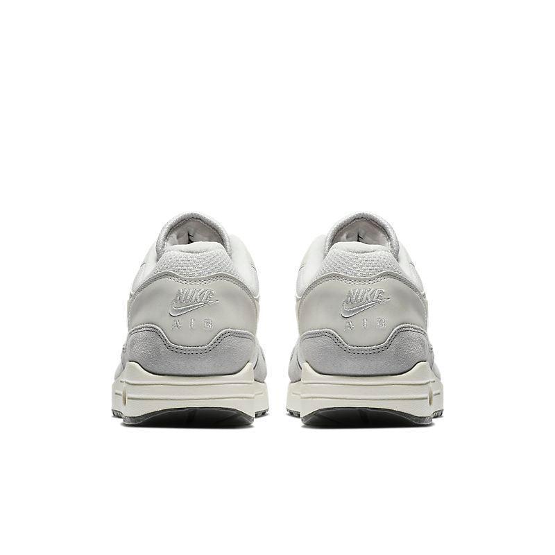 Nike Air Max 87 'Vast Grey' - Banlieue91