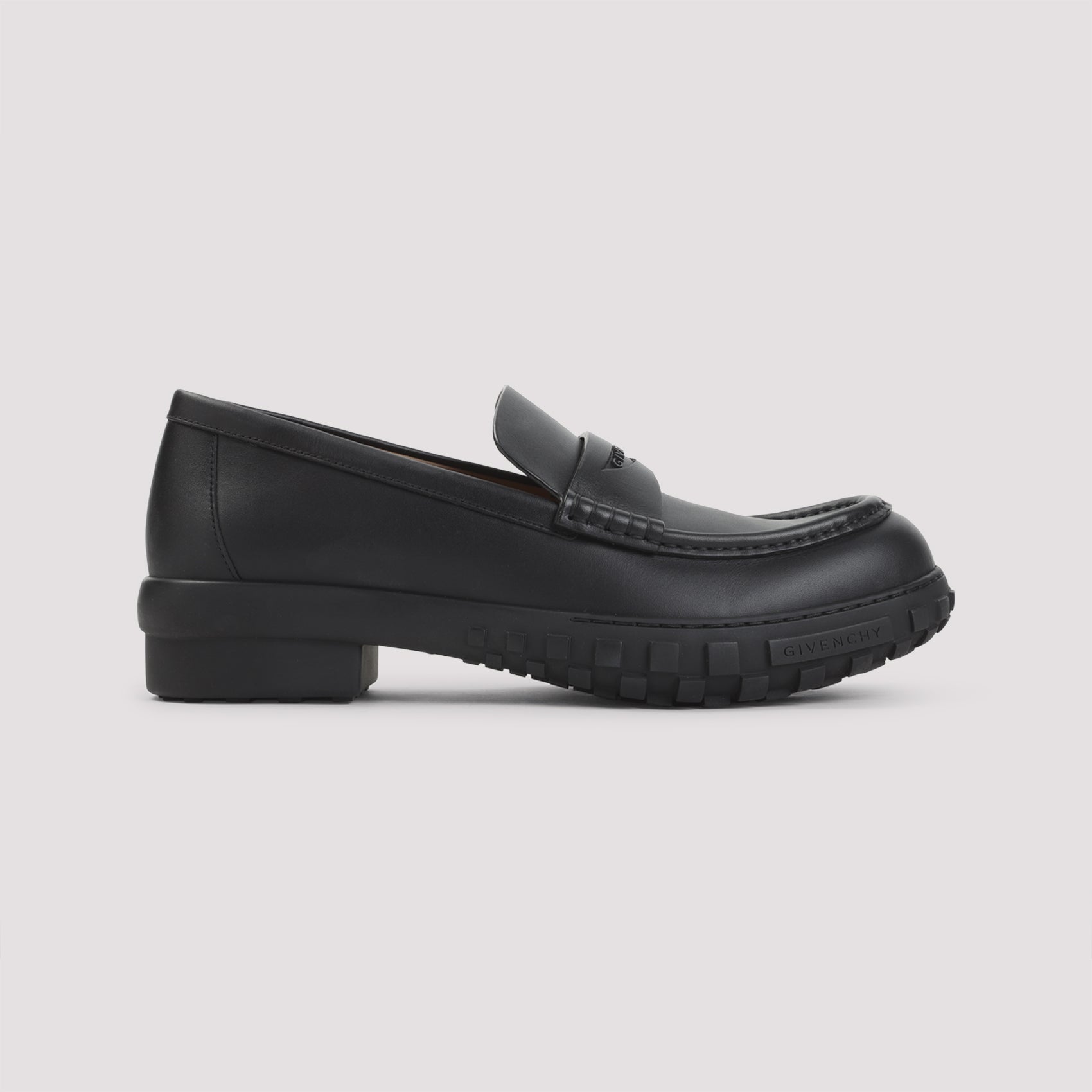 GIVENCHY Echo Leather Loafers for Men - Banlieue91 -