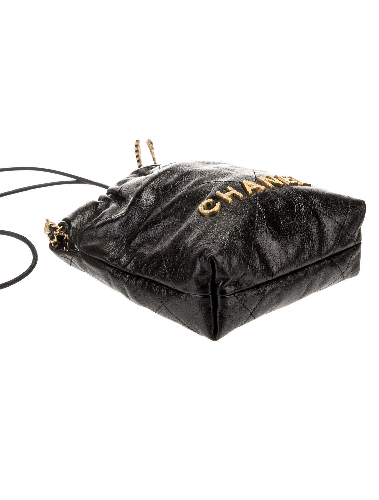 Chanel 2023 Mini Pearl 22 Hobo - Banlieue91
