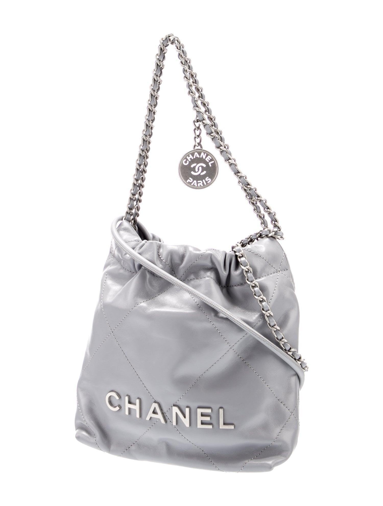 Chanel Mini Bag 22 Hobo - Banlieue91