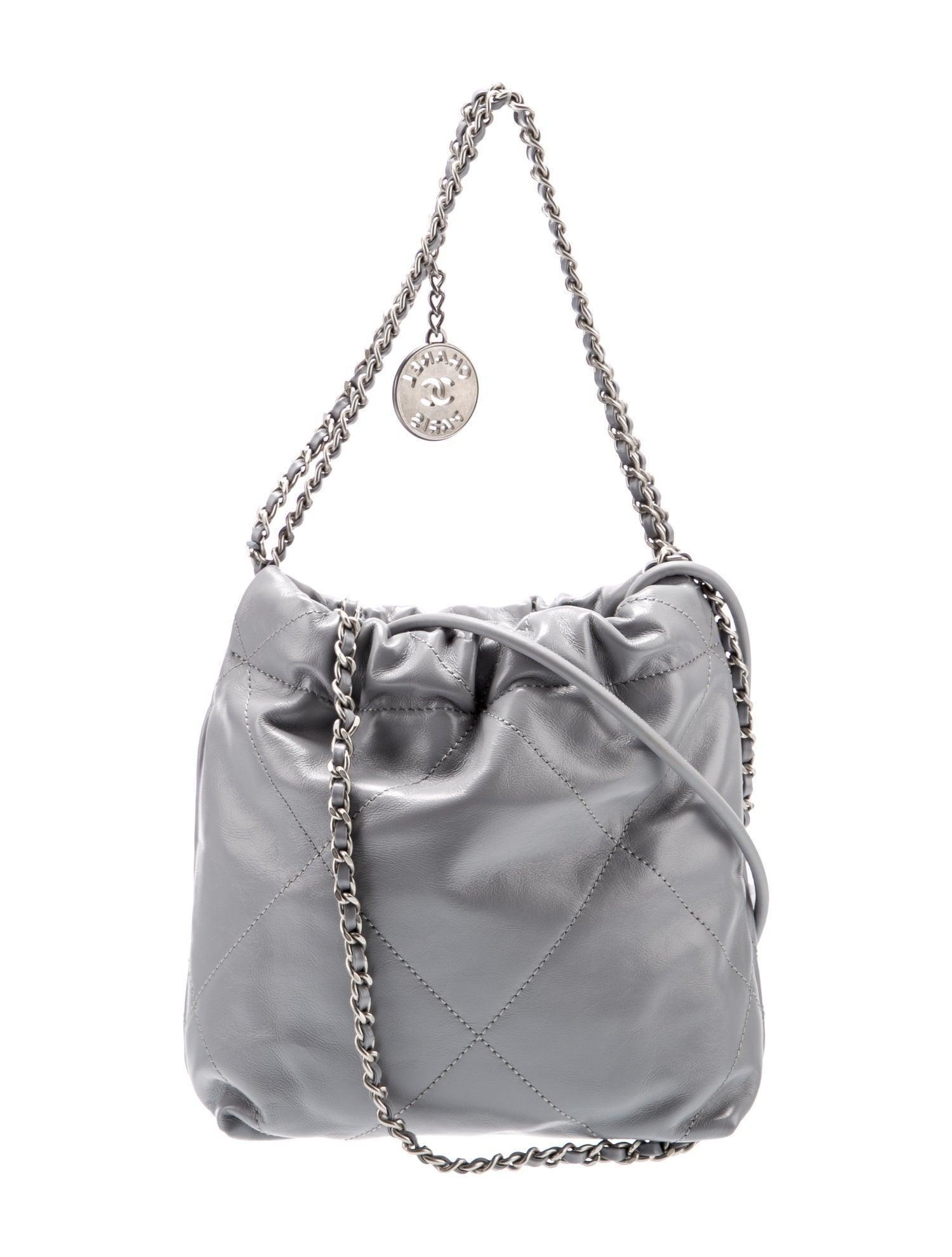 Chanel Mini Bag 22 Hobo - Banlieue91