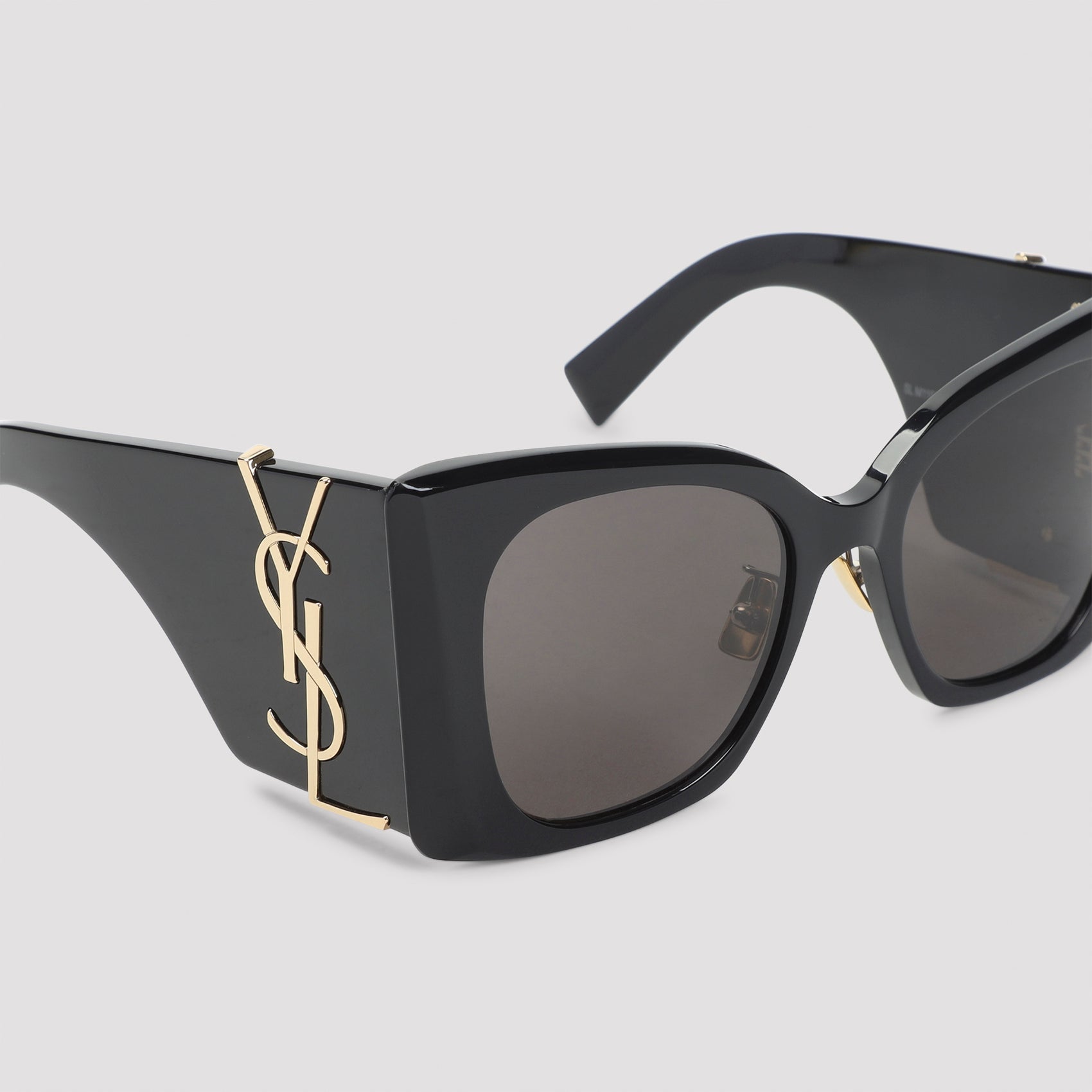 SAINT LAURENT Chic Acetate Sunglasses - Banlieue91 -