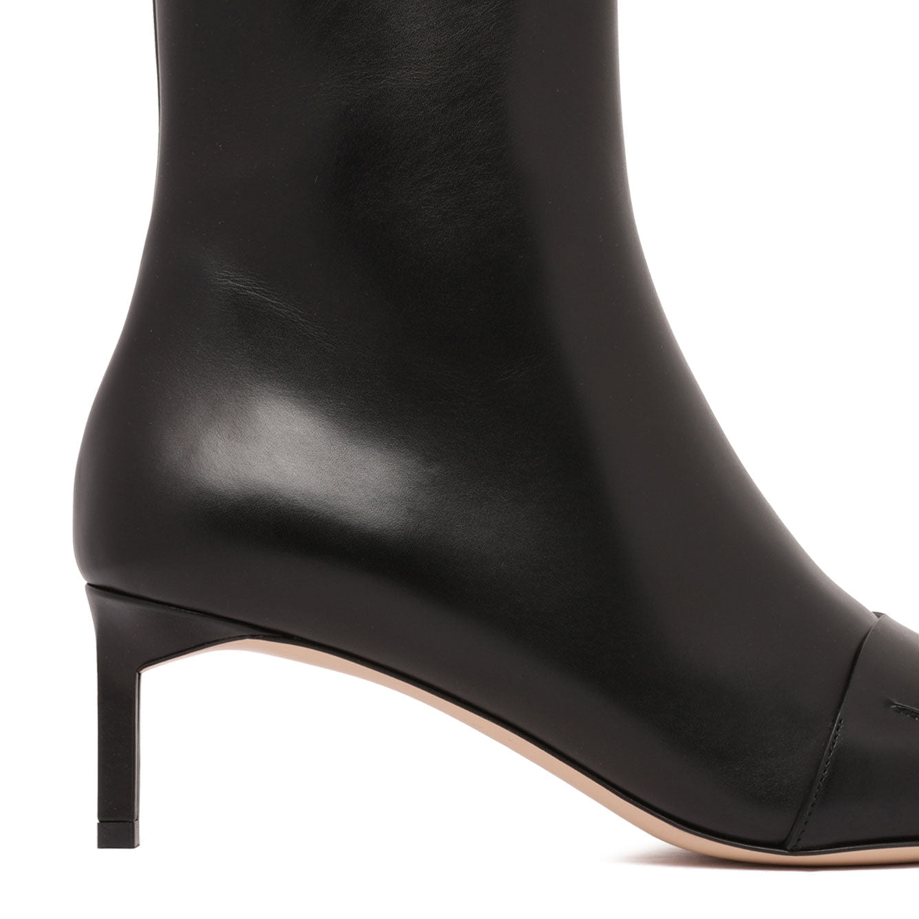 TOM FORD Sophisticated Leather Boots for Women - Banlieue91 -