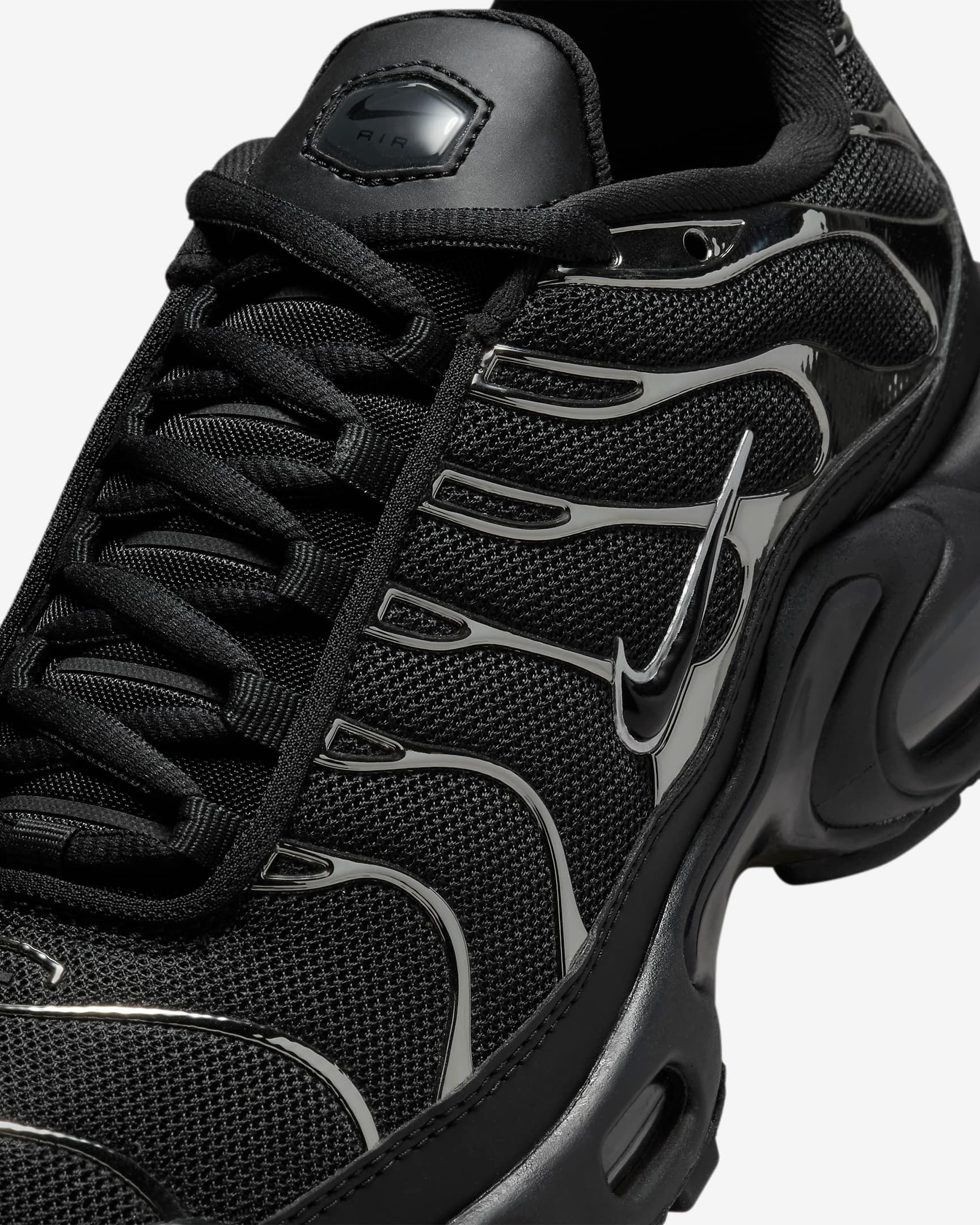 Nike Air Max Plus SE 'Black Chrome' - Banlieue91