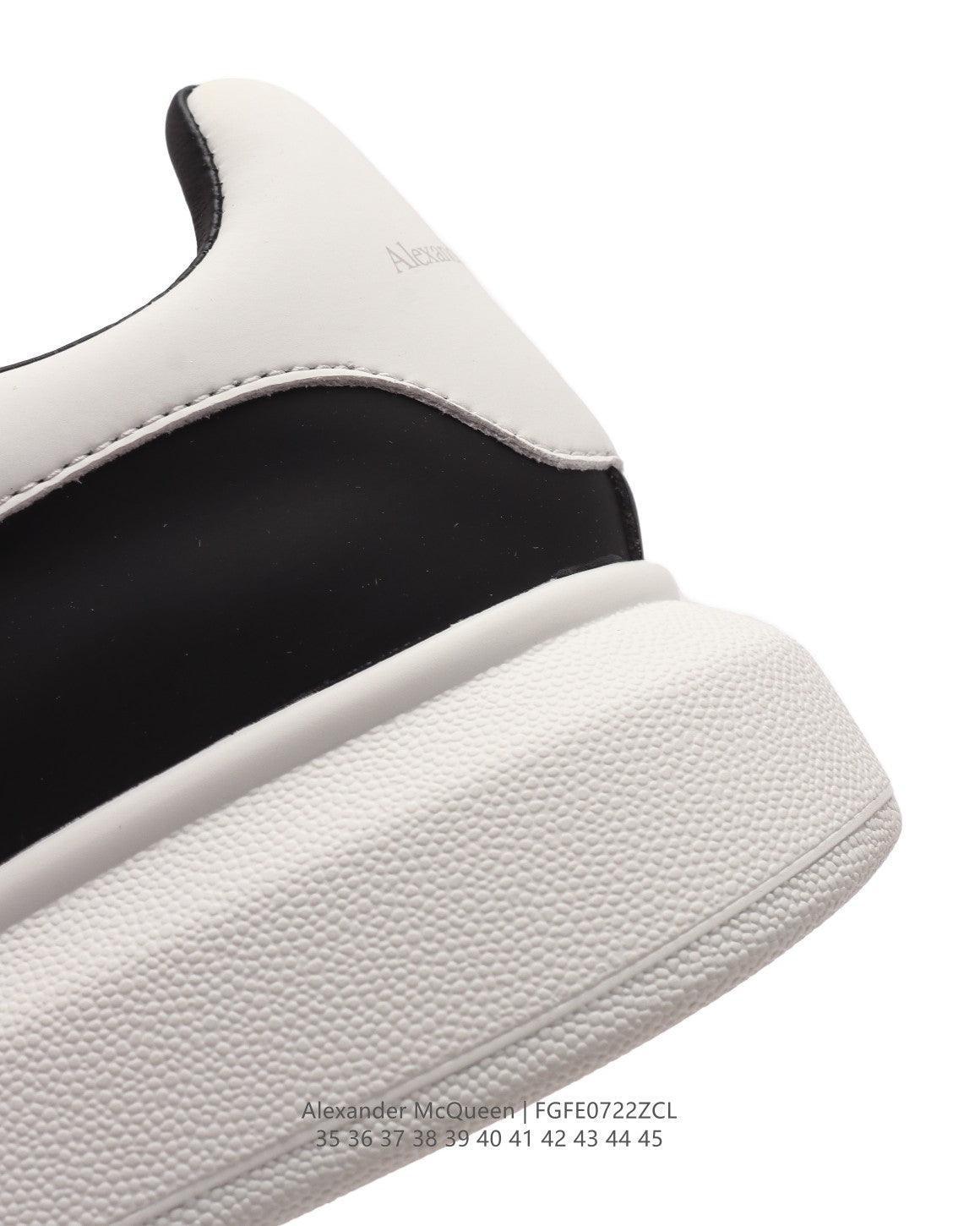 Alexander McQueen Sneakers 'Black/White' - Banlieue91