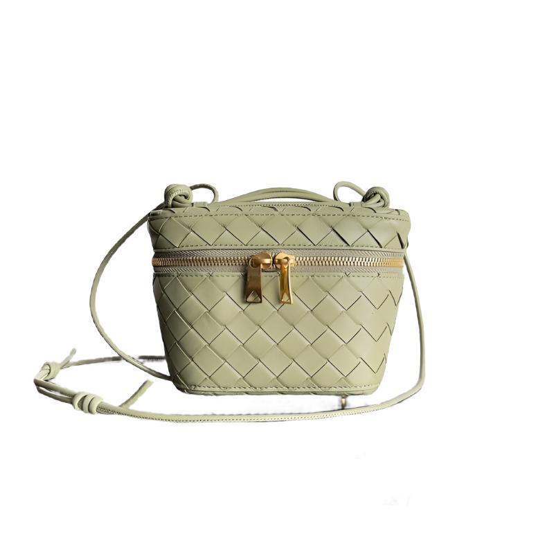 Bottega Veneta Small Vanity Case On Strap - Banlieue91