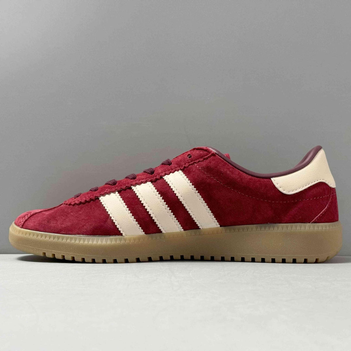Adidas Originals Bermuda 'Collegiate Burgundy' | Banlieue91