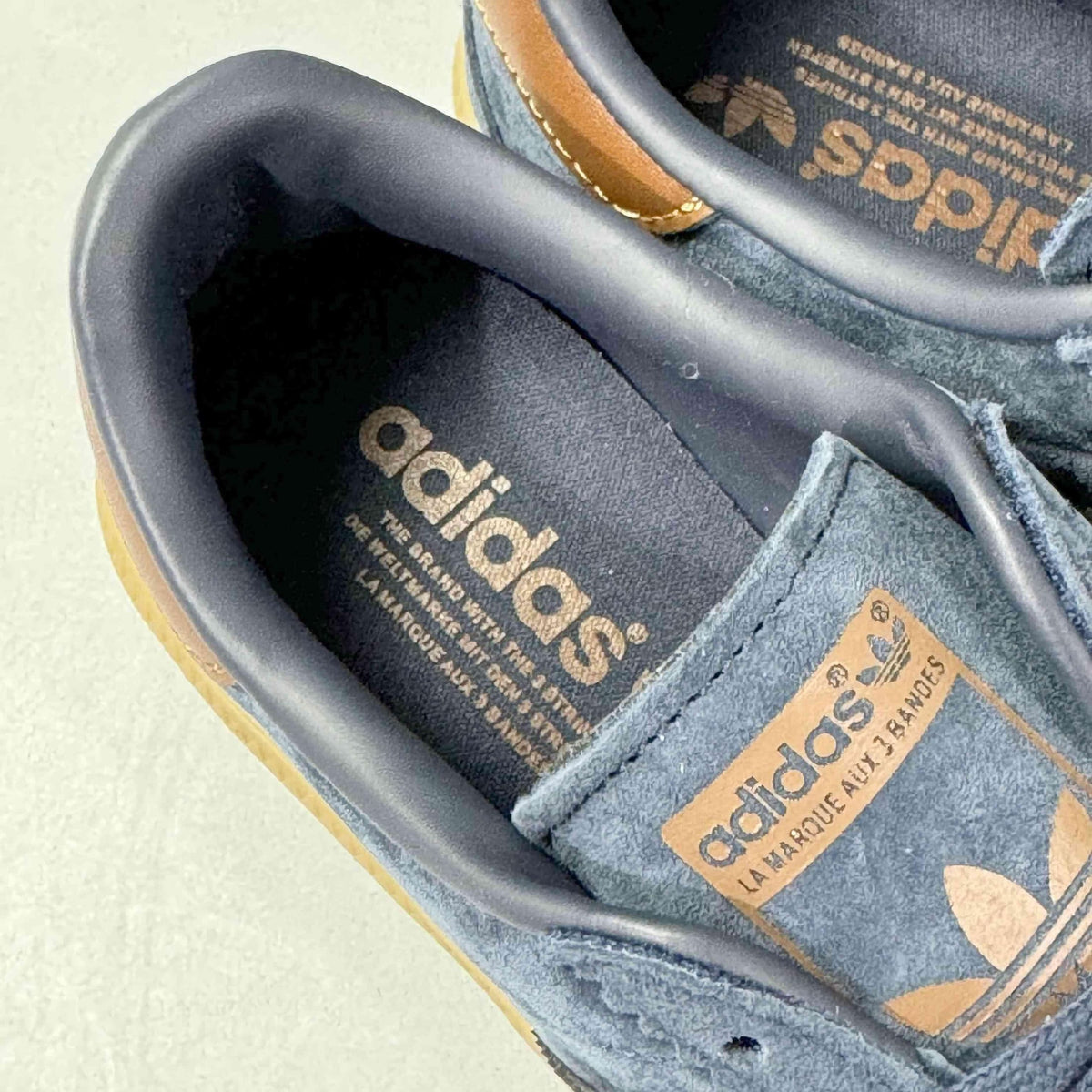 Adidas Originals Bermuda 'Legend Ink Brown' | Banlieue91