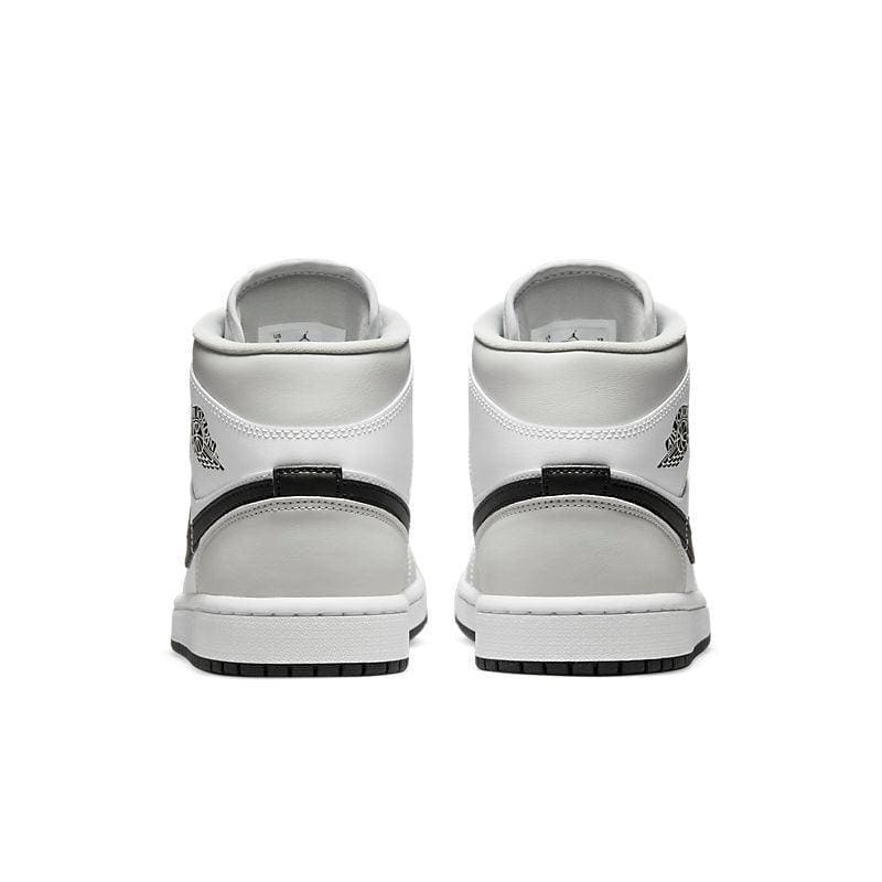 Air Jordan 1 High 'Light Smoke Grey' | Banlieue91
