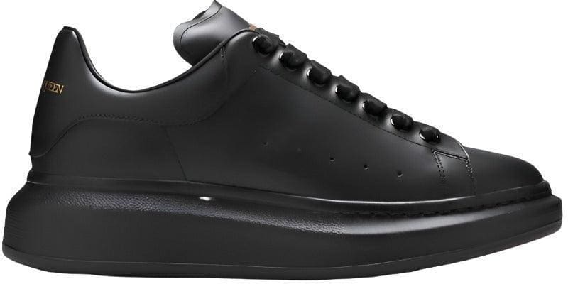 Alexander McQueen Oversized Black Sneakers – Luxury Casual Footwear | Banlieue91