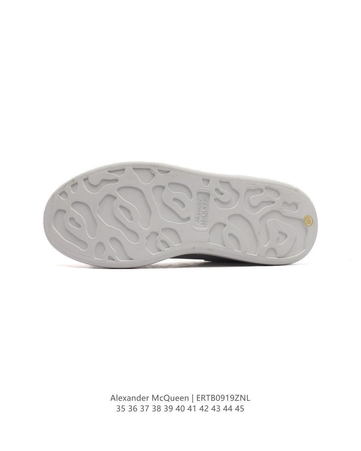 Alexander McQueen Oversized Sneakers | Banlieue91