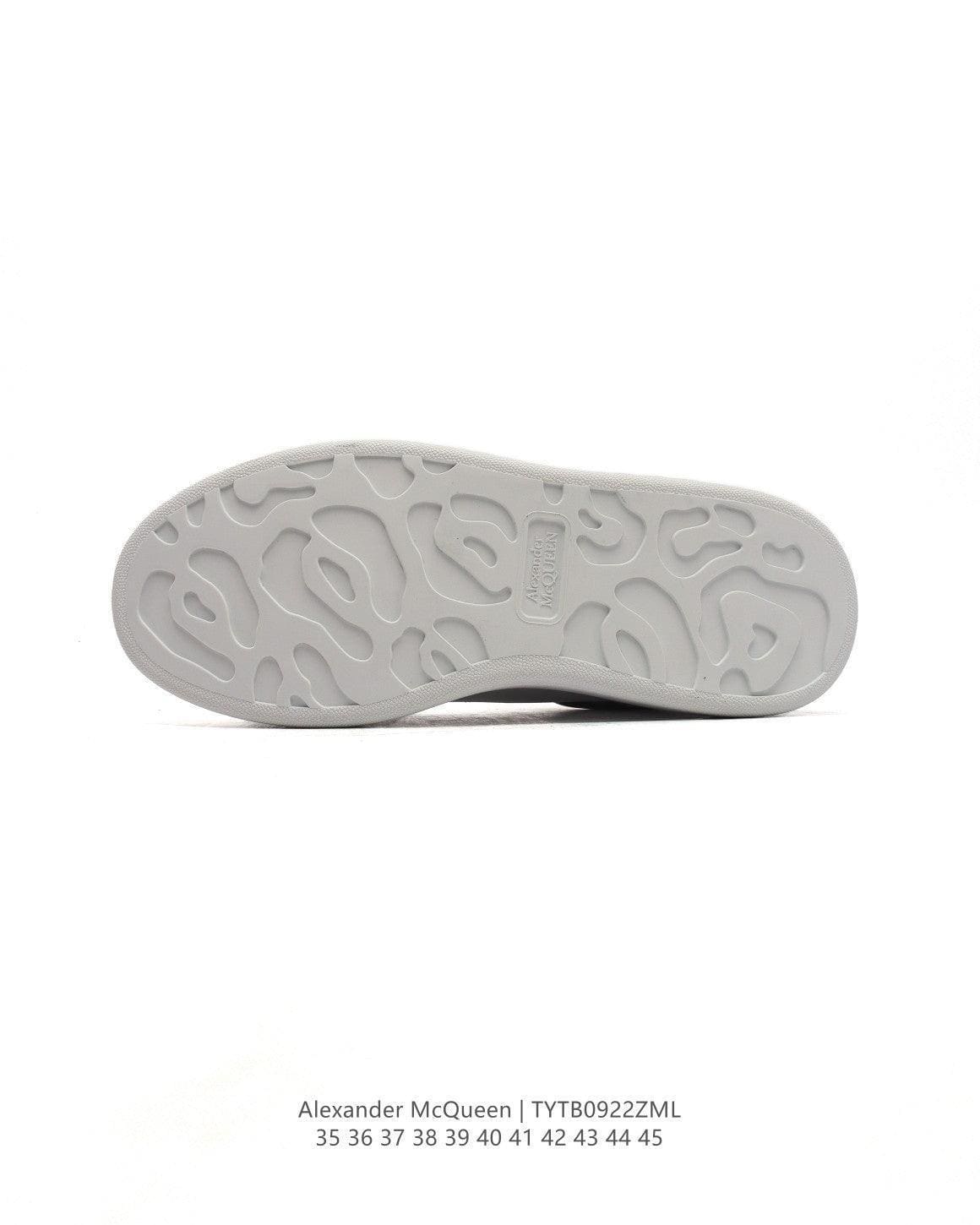 Alexander McQueen Oversized Sneakers - White & Black Leather | Banlieue91