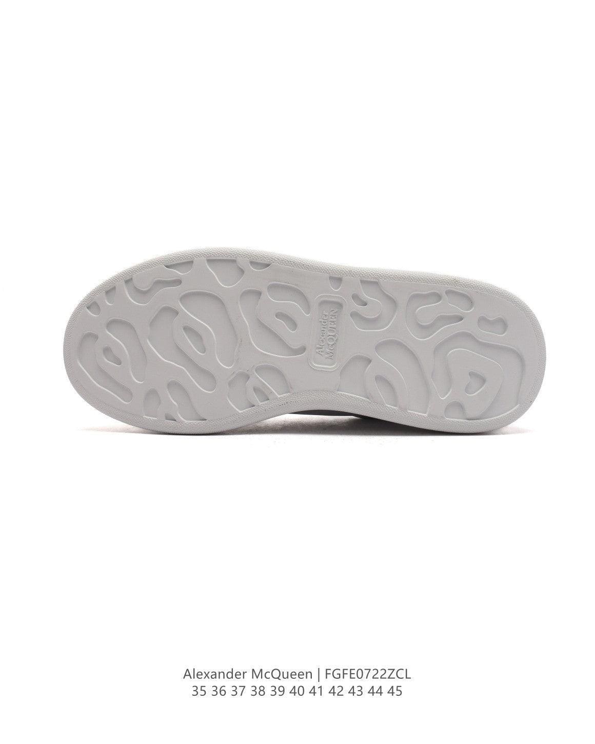 Alexander McQueen 'White & Silver' | Banlieue91