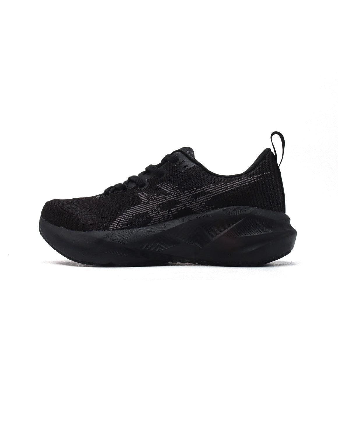Asics Novablast 5 'Black' | Banlieue91