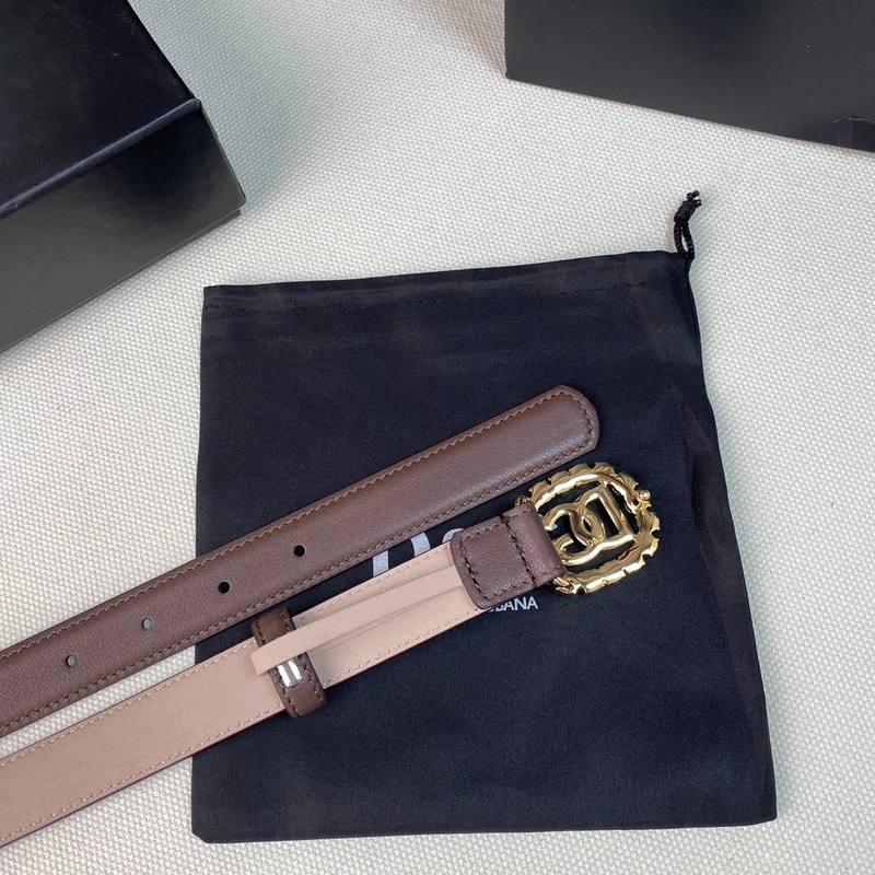 Dolce Gabbana Women Calfskin belt with bejeweled DG logo 'Beige' - Banlieue91