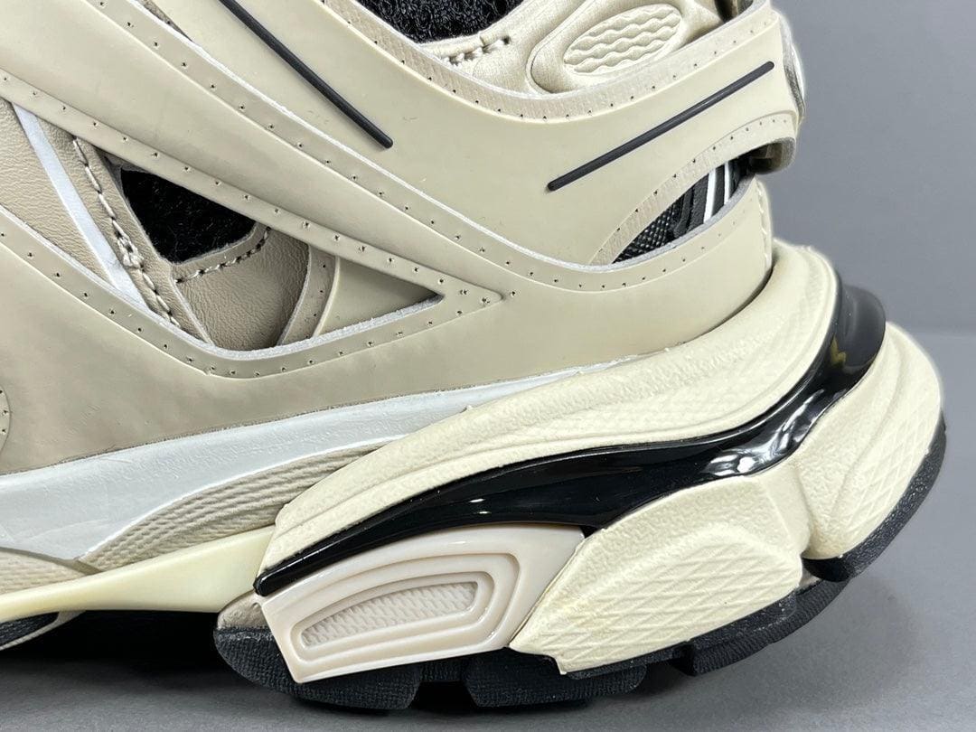 BALENCIAGA TRACK SNEAKERS | Banlieue91