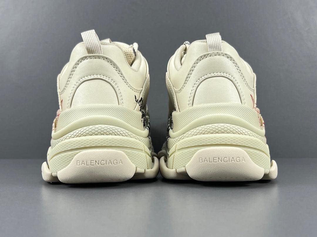BALENCIAGA TRIPLE S SNEAKER | Banlieue91