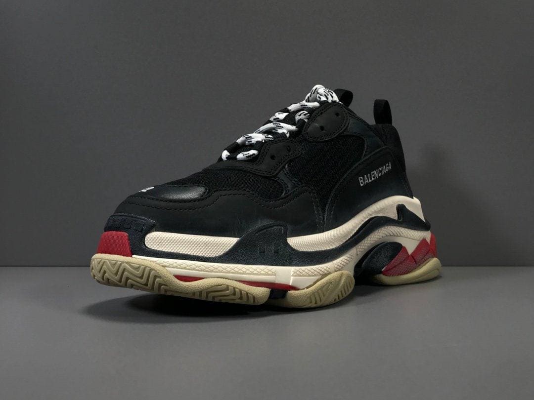 BALENCIAGA TRIPLE S SNEAKER | Banlieue91