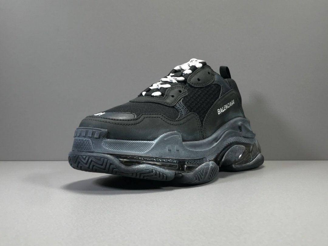 BALENCIAGA TRIPLE S SNEAKER | Banlieue91