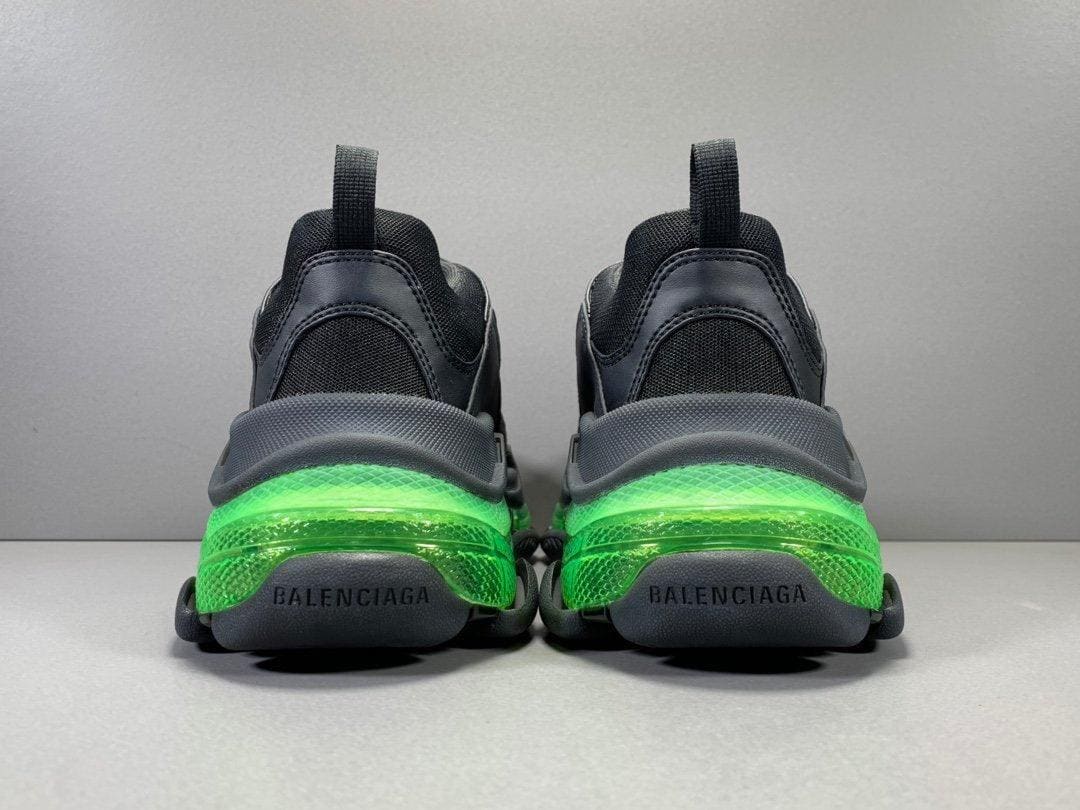 BALENCIAGA TRIPLE S SNEAKER | Banlieue91