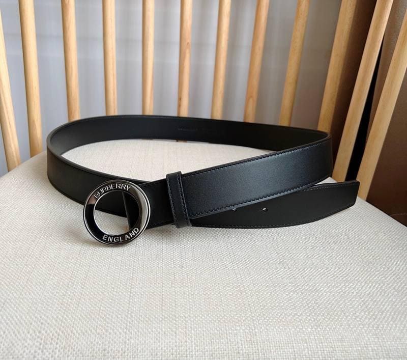 Burberry Leather Vintage Belt 'Black' | Banlieue91