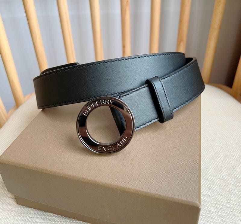 Burberry Leather Vintage Belt 'Black' | Banlieue91