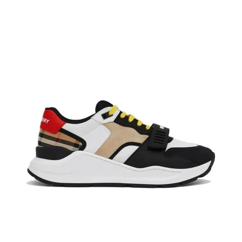 Burberry Panelled Low Top Sneakers | Banlieue91