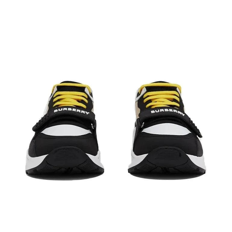 Burberry Panelled Low Top Sneakers | Banlieue91