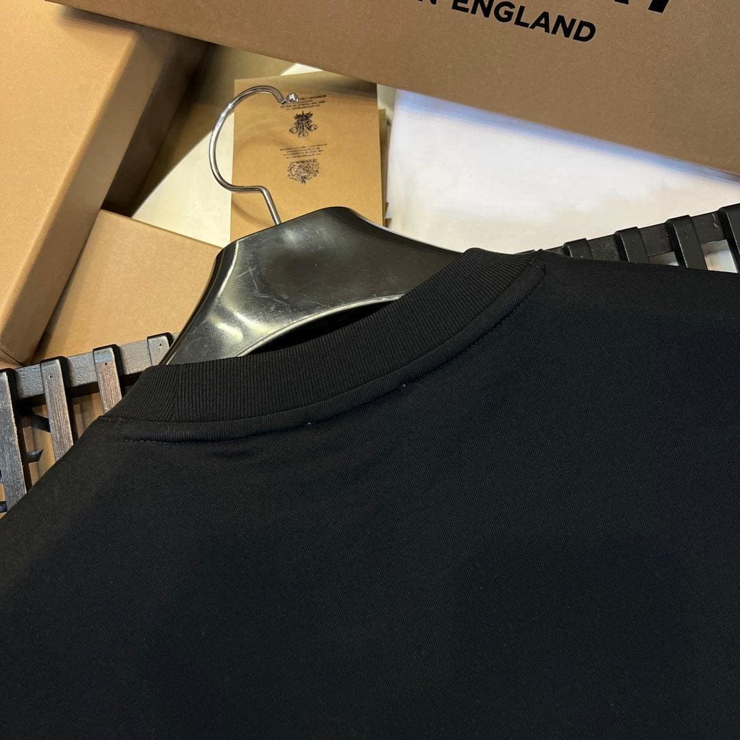 Burberry T-Shirt Without Collar 'Black' | Banlieue91