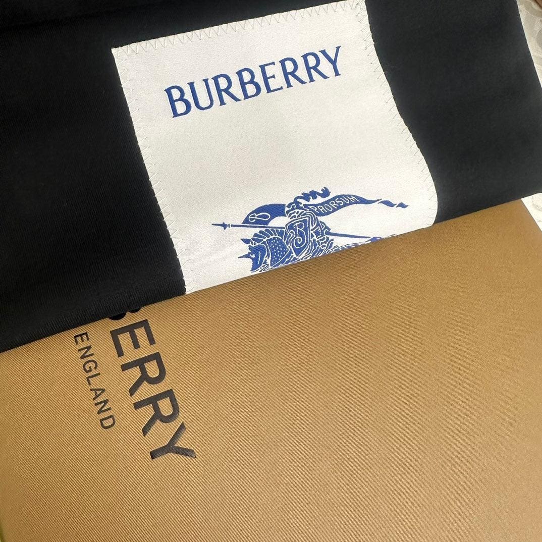 Burberry T-Shirt Without Collar 'Black' | Banlieue91