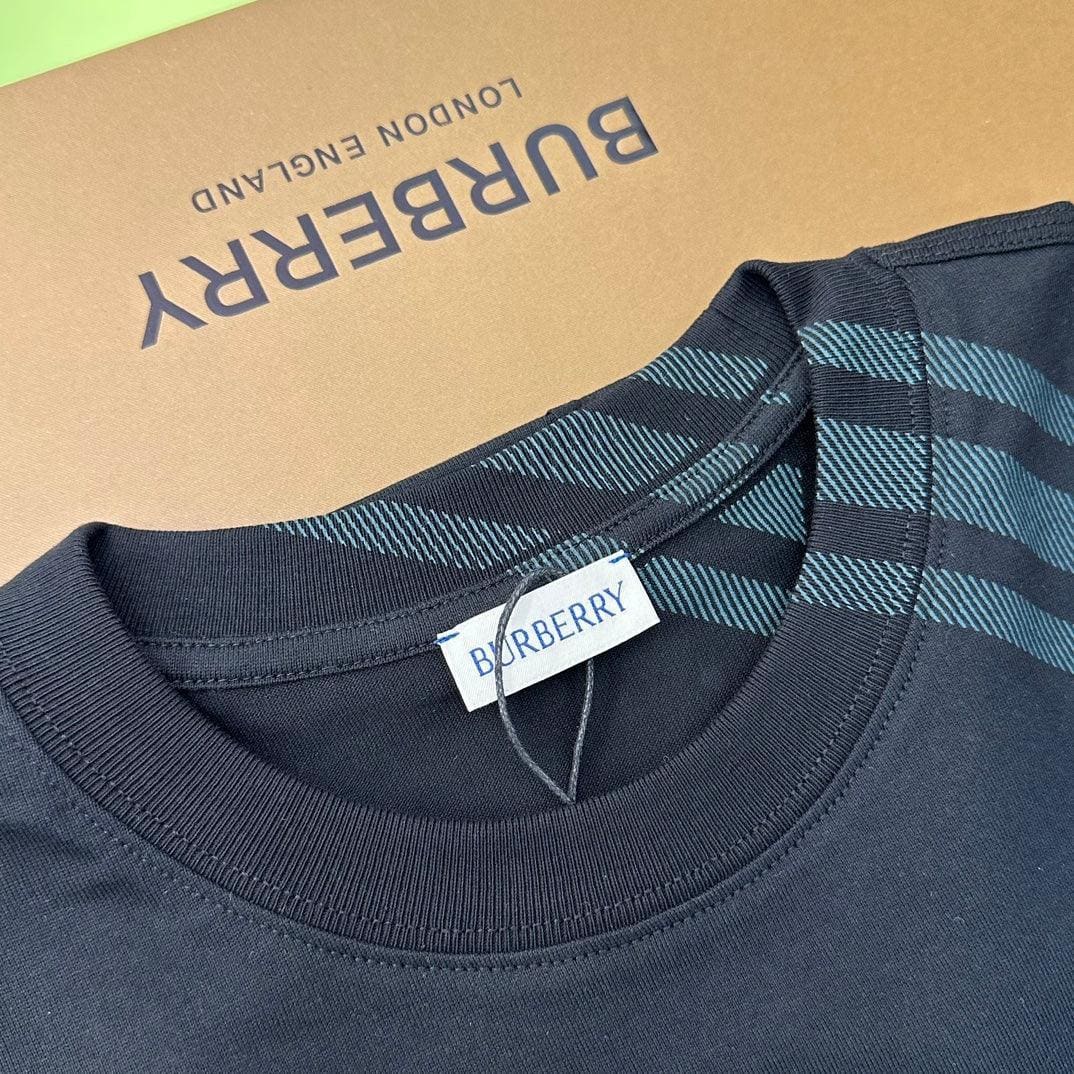 Burberry T-Shirt Without Collar 'Black' | Banlieue91
