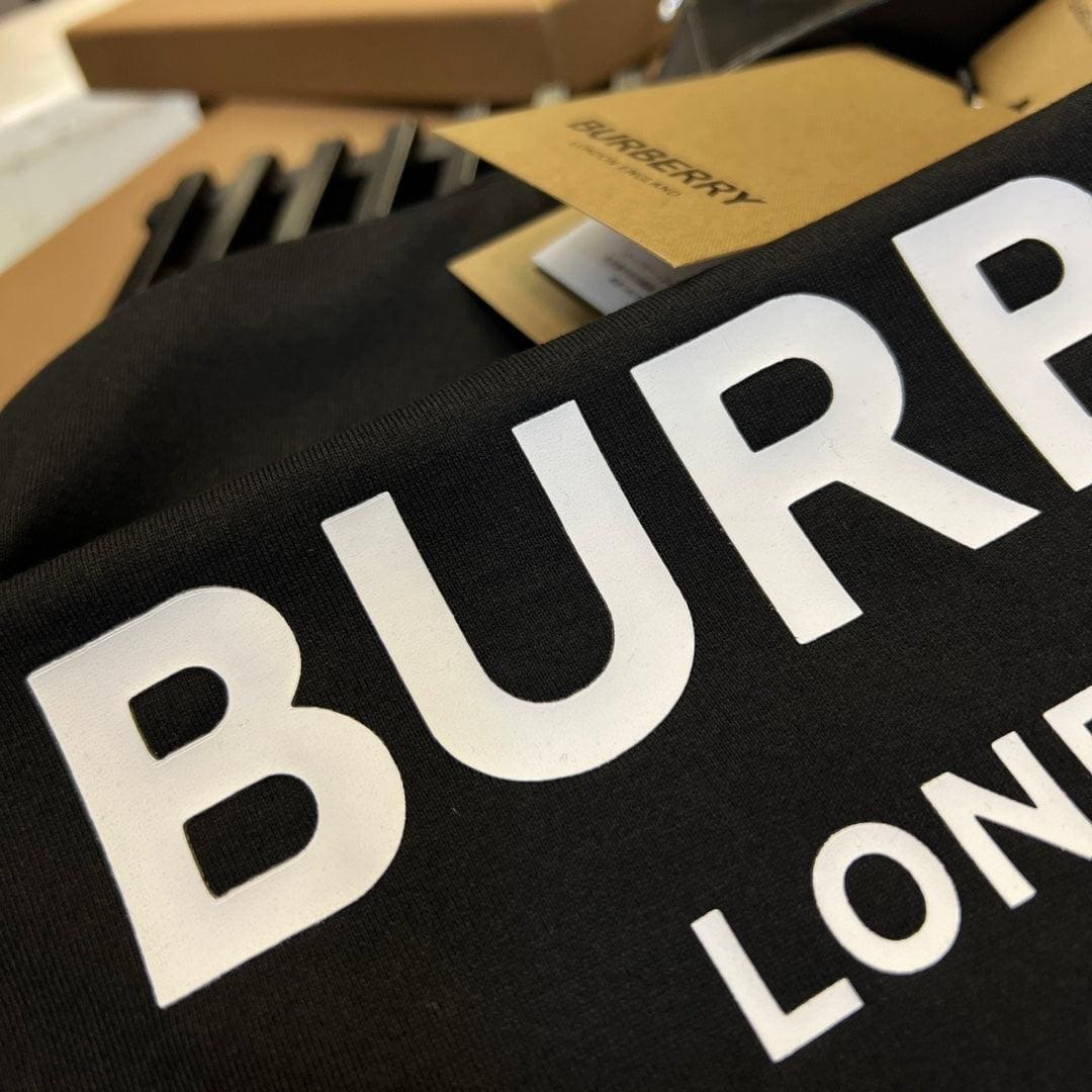 Burberry T-Shirt Without Collar 'Black & White' | Banlieue91