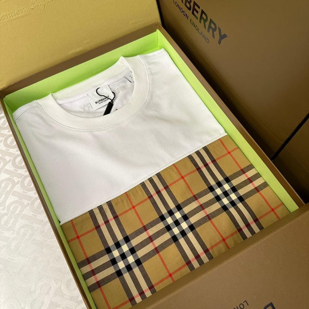 Burberry T-Shirt Without Collar 'White & Beige' - Luxury Casual Elegance | Banlieue91