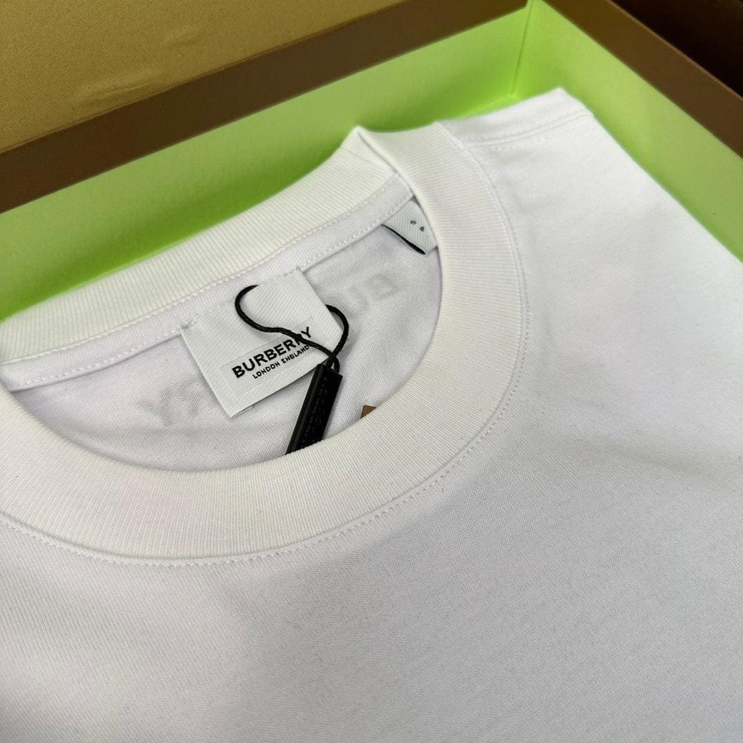 Burberry T-Shirt Without Collar 'White & Beige' - Luxury Casual Elegance | Banlieue91