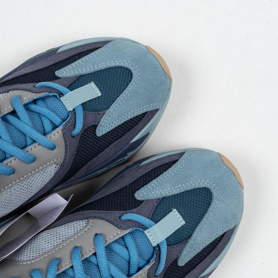 Adidas Yeezy Boost 700 'Carbon Blue' - Banlieue91